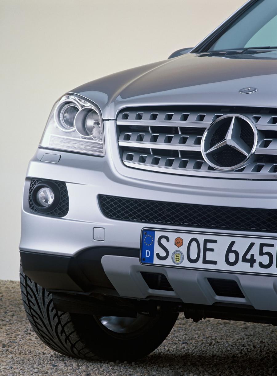  Mercedes-Benz ML-Class 2006 года  (фото 303 из 400)